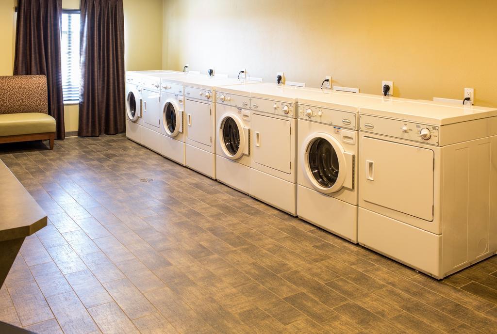 Little Missouri Inn & Suites Watford City 외부 사진