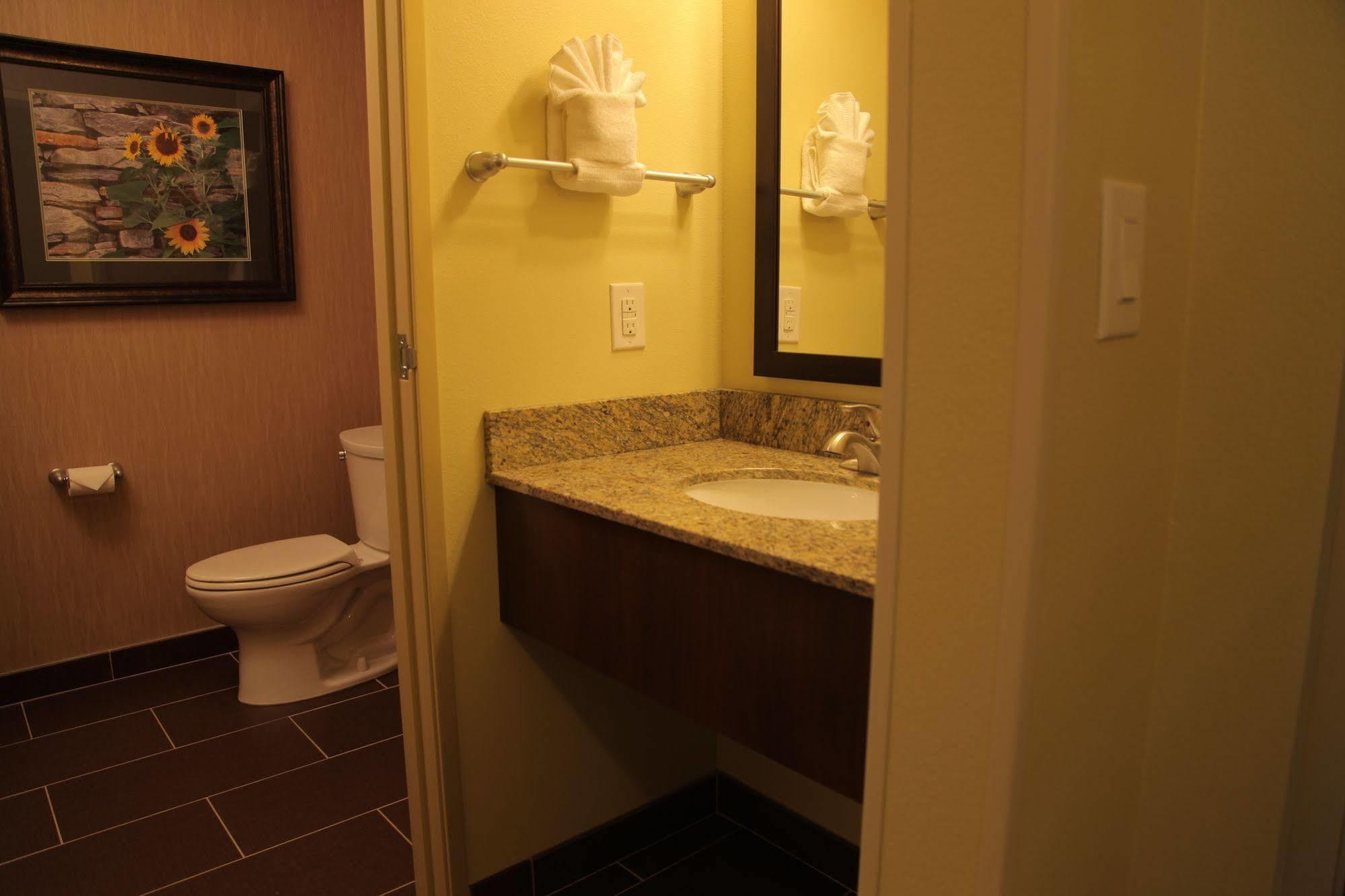 Little Missouri Inn & Suites Watford City 외부 사진