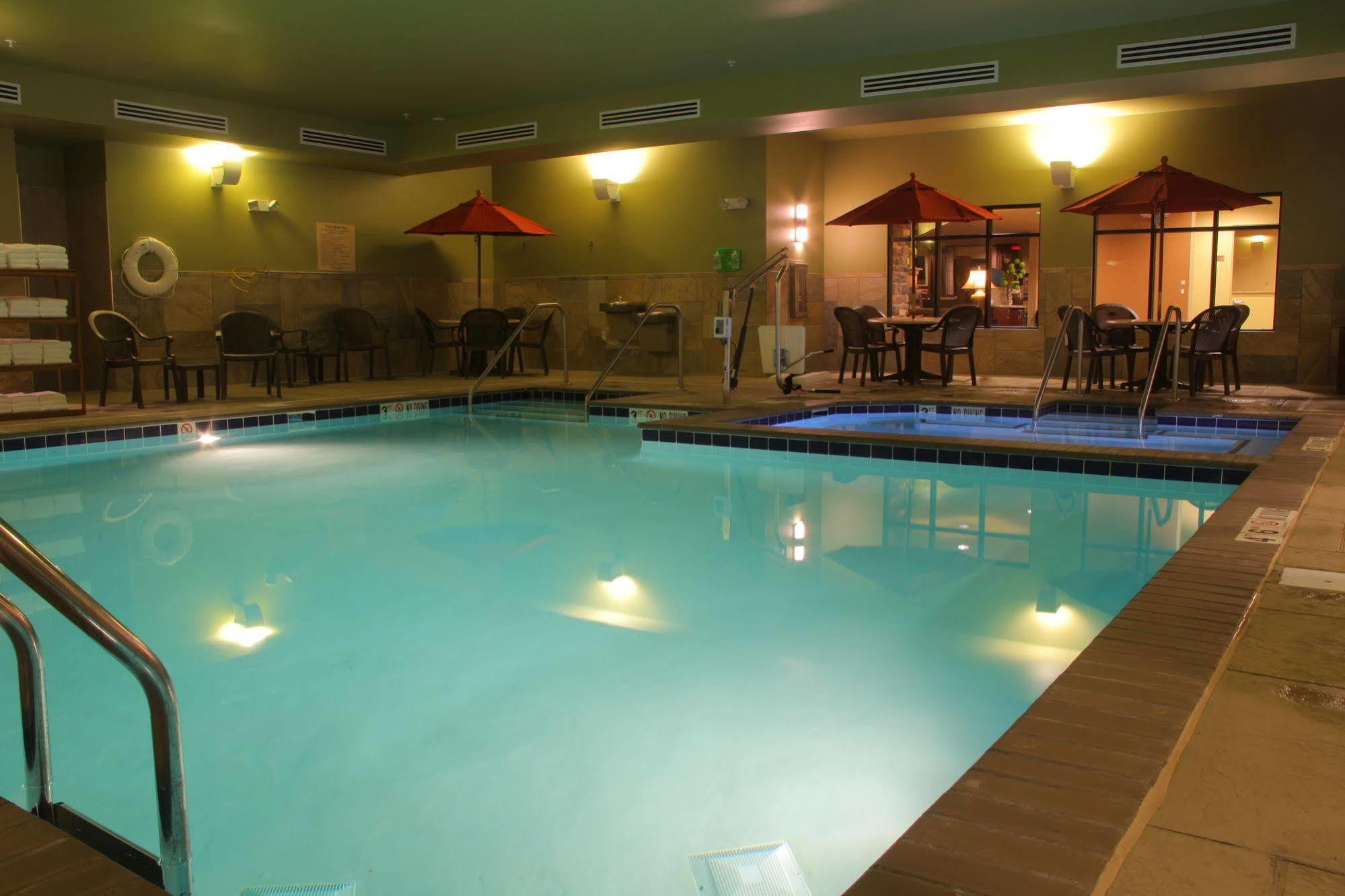 Little Missouri Inn & Suites Watford City 외부 사진