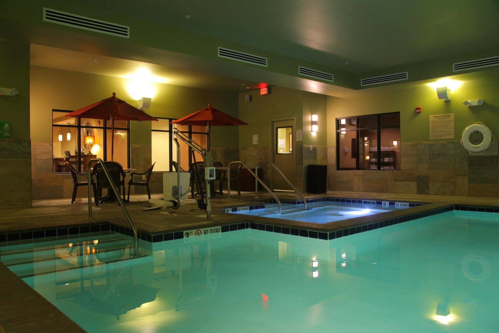 Little Missouri Inn & Suites Watford City 외부 사진